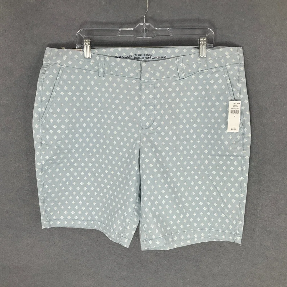 Khakis by Gap City Bermuda Shorts‎ 9 Inch Inseam Women's Size 18